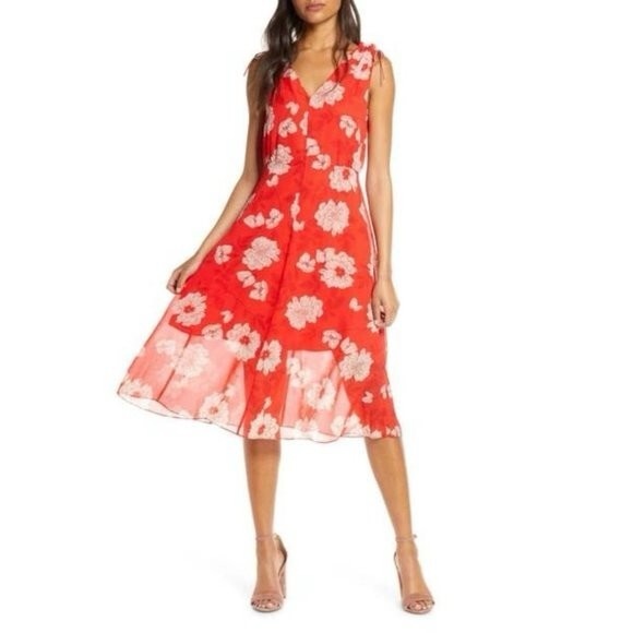 Vince Camuto Dresses & Skirts - Vince Camuto Floral Print Tie Shoulder Dress New With Tags